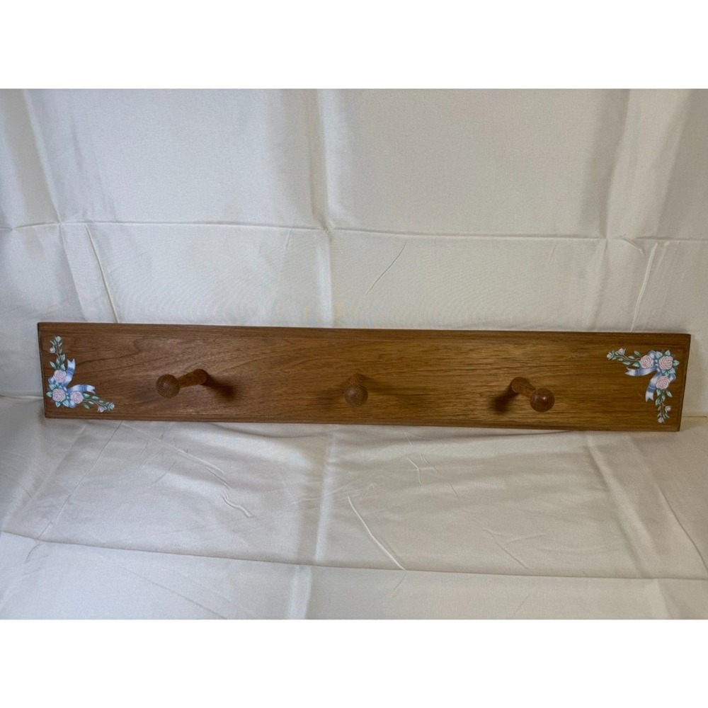 VTG Wooden 3 Peg Wall Mount Coat Hat Rack Floral Country Farmhouse Cottage 26"